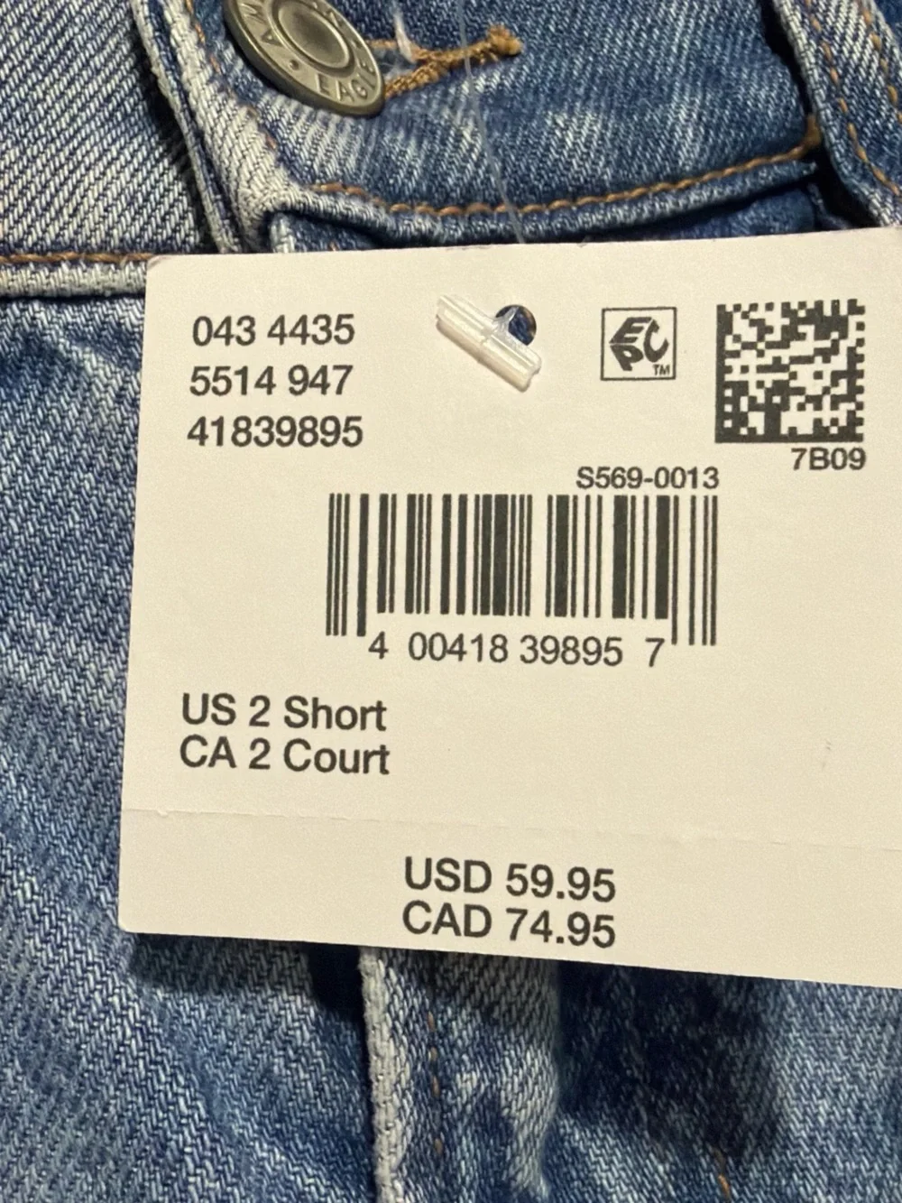 NWT American Eagle Outfitters Stovepipe Jeans Size 2 Short